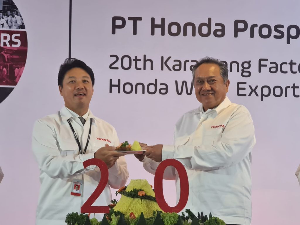 Pabrik Honda (2)