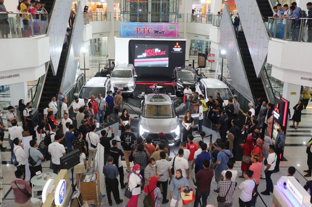 Sapa Palembang Mobil Konsep Mitsubishi Xfc Melanjutkan Roadshow Indonesia Cvt Indonesia