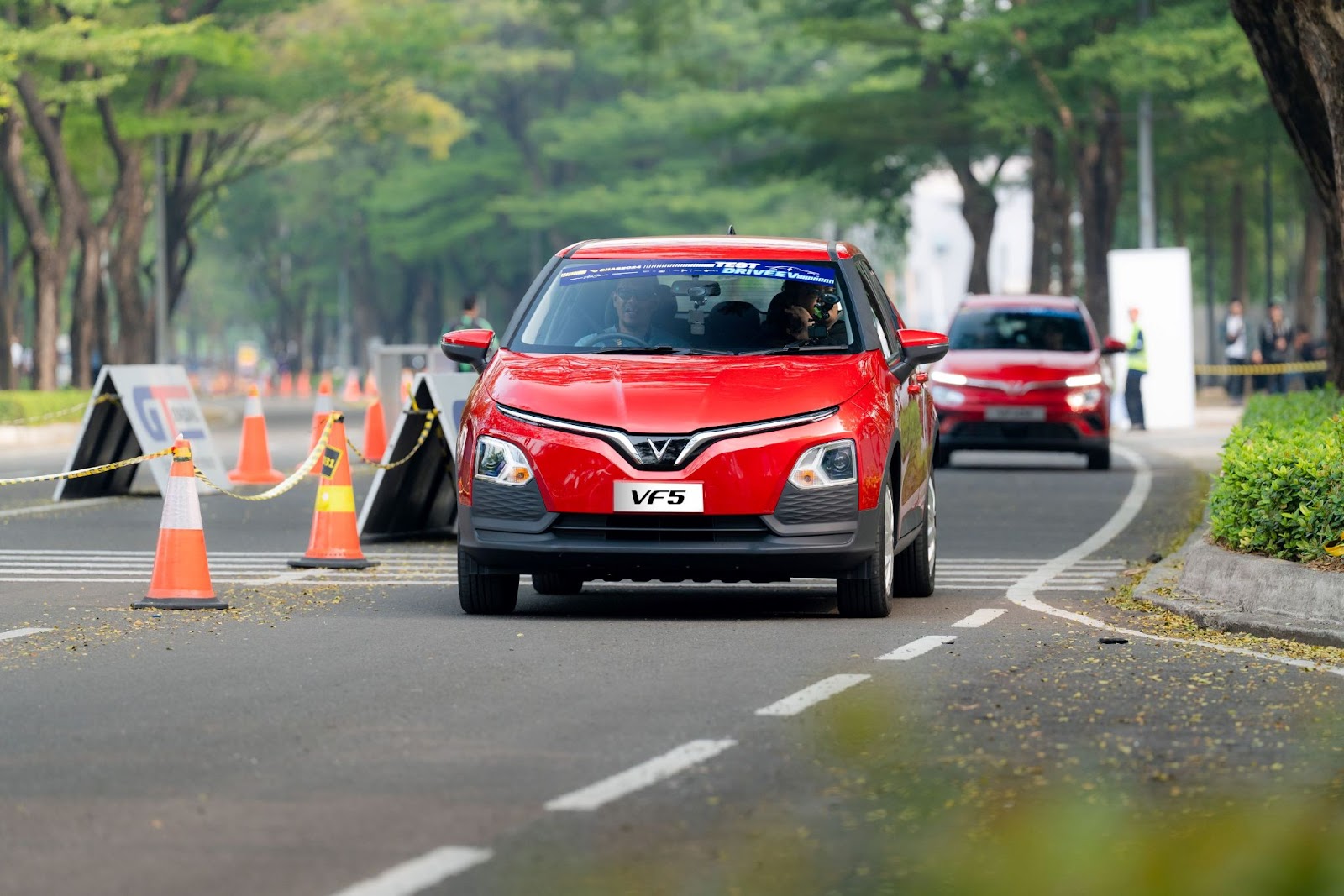 VinFast Membuat Harga Mobil Listrik Lebih Terjangkau Dengan Sistem Berlangganan Baterai